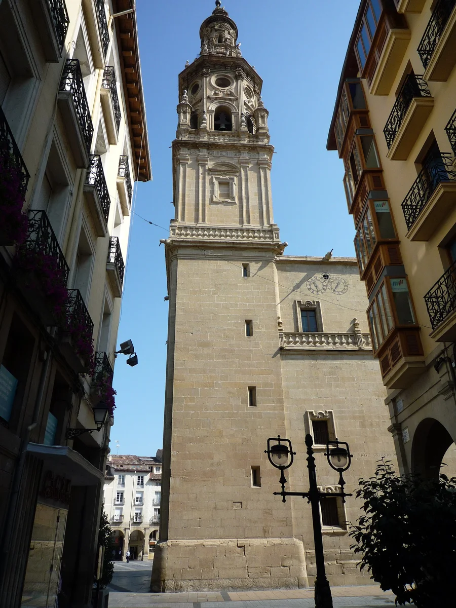 Torre de la Concatedral de la Redonda en Logroño